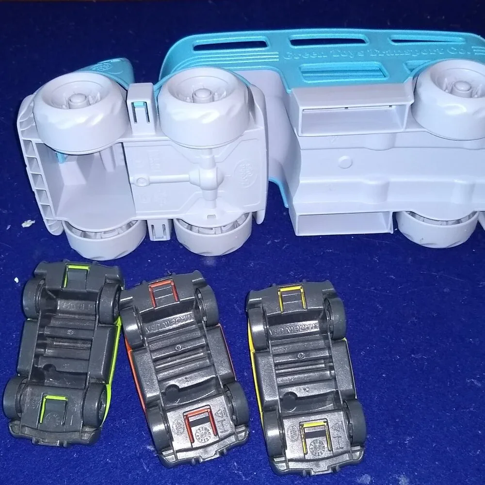 Green Toys Car Hauler Truck Transport 100% Recycled Plastic with 3 cars